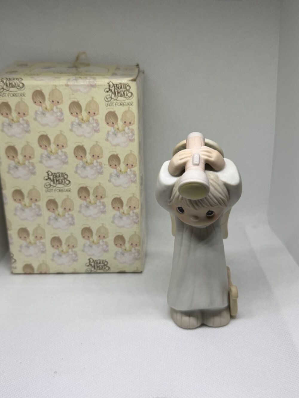 Vintage Precious Moments The Heavenly Light E-5637 Angel w/ Box